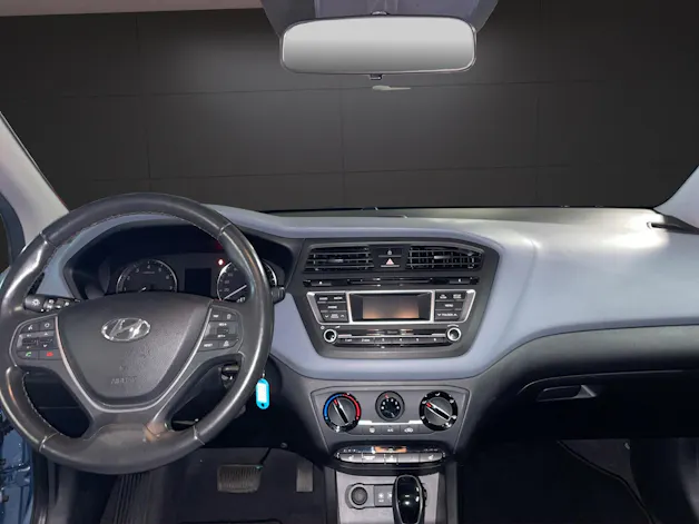 HYUNDAI i20 1.4 Amplia Automatic