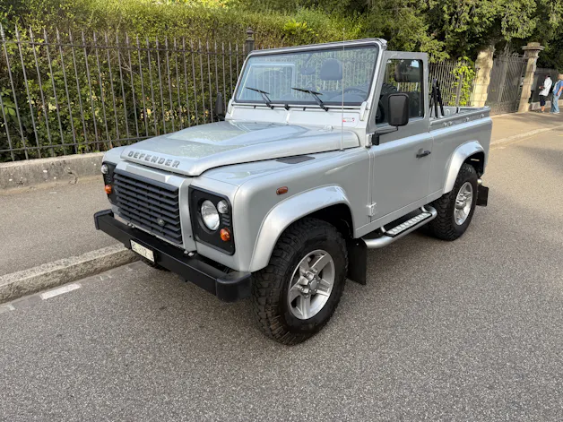 Land Rover 90TD4 Soft Top