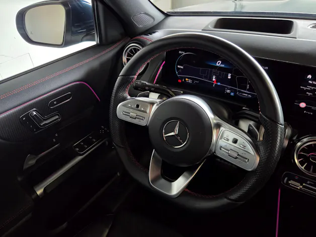 MERCEDES-BENZ EQB 350 AMG Line 4matic 7-Plätzer