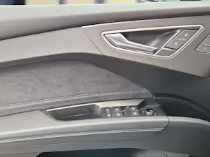 AUDI Q4 Sportback e-tron quattro performance Swiss Ski Tamboragrau Metallic