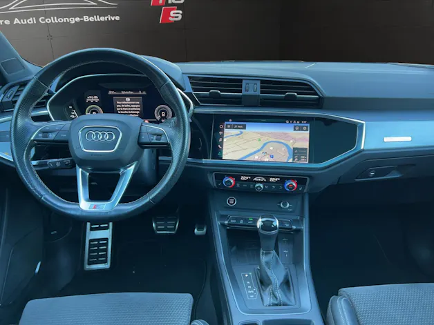 AUDI Q3 45 TFSI e S line S-tronic