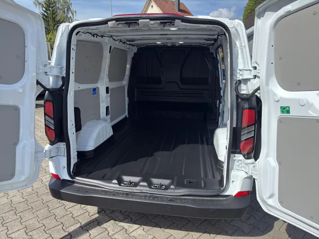 FORD Transit C Van 320 L1 2.5 Duratec 233 Trend PHEV