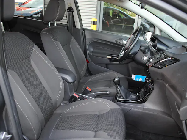 FORD Fiesta 1.0 SCTi Titanium
