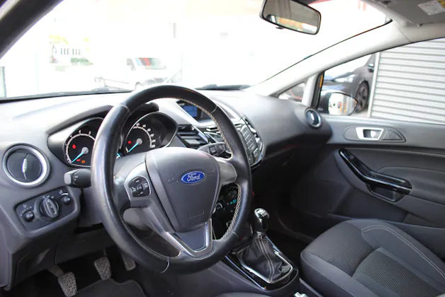 FORD Fiesta 1.0 SCTi Titanium