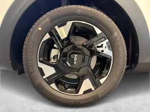 https://vehicle.imgix.net/4486758/b8cc2c6d-1f52-4531-ad36-da46fb2d255f.jpg