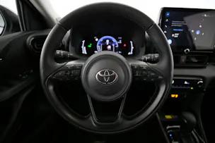 Toyota Yaris 1.5 VVT-i HSD Trend