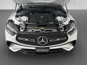 MERCEDES-BENZ GLC 300 AMG Line 4Matic