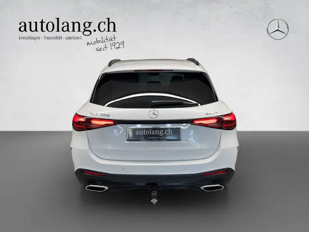 MERCEDES-BENZ GLC 300 AMG Line 4Matic