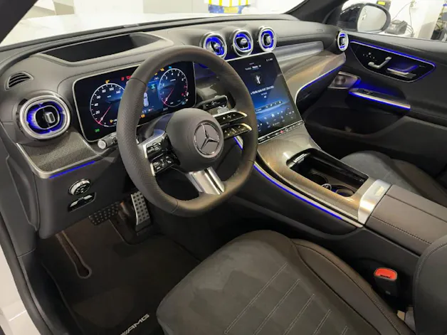 MERCEDES-BENZ GLC 300 AMG Line 4Matic