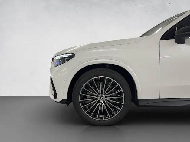 MERCEDES-BENZ GLC 300 AMG Line 4Matic