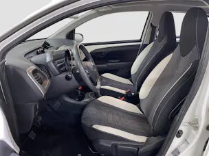 PEUGEOT 108 1.2 PureTech Active Top