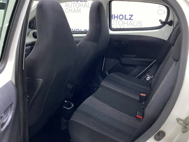 PEUGEOT 108 1.2 PureTech Active Top