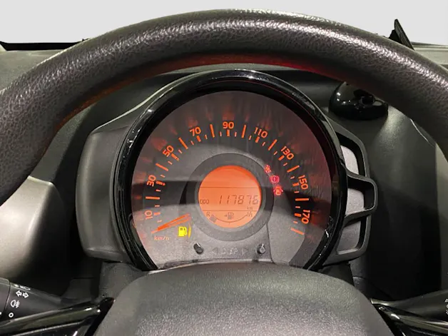 PEUGEOT 108 1.2 PureTech Active Top