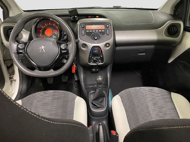 PEUGEOT 108 1.2 PureTech Active Top