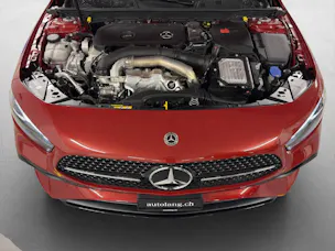 MERCEDES-BENZ A 250 AMG Line 4Matic