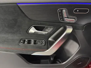 MERCEDES-BENZ A 250 AMG Line 4Matic
