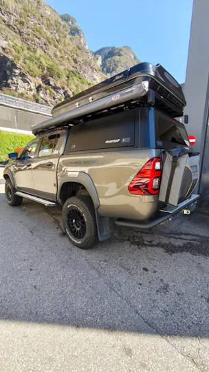 Toyota Hilux Double Cab.-Pick-up 2.8 D-4D 204 Invincible