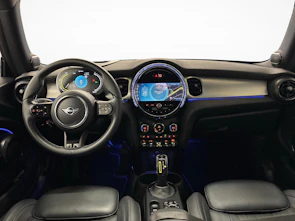 Fahrzeugbild MINI F56 Cooper SE
