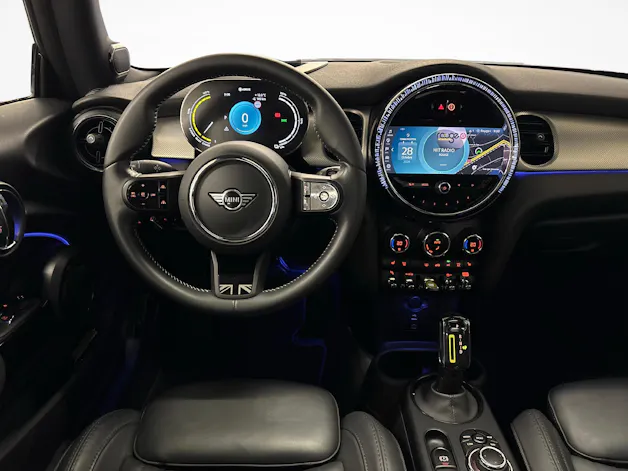 MINI F56 Cooper SE