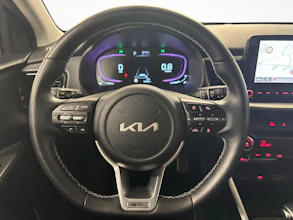 https://vehicle.imgix.net/4487095/63e3b11c-e549-40da-96a7-2ca8c883243f.jpg