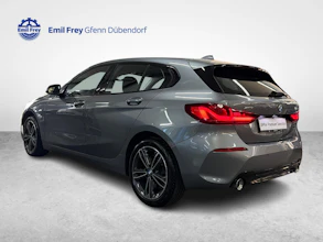 https://vehicle.imgix.net/4487103/3c460b49-571d-4dfc-8cb6-e3308098b36c.jpg