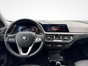 image du véhicule BMW 120d xDrive