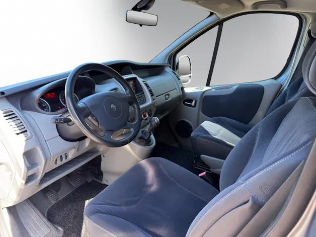 RENAULT Trafic Kombi Grand Passenger 2.0 dCi 114 Auth.