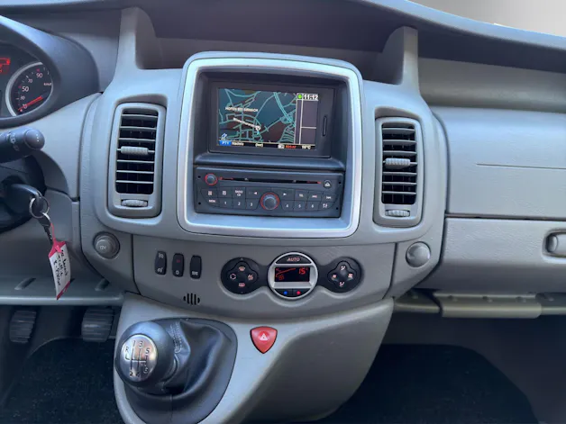 RENAULT Trafic Kombi Grand Passenger 2.0 dCi 114 Auth.