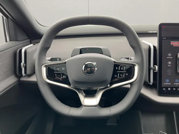 VOLVO EX30 P8 AWD