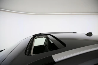 https://vehicle.imgix.net/4487140/481518a8-fa31-4855-bb7c-3dbb7ce0c137.jpg