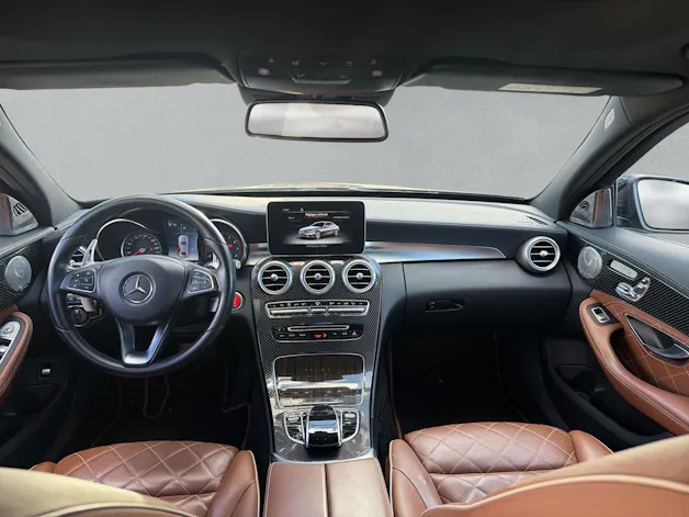 MERCEDES-BENZ C-Klasse W205 C 200 AMG Line 4matic 8 (CH)