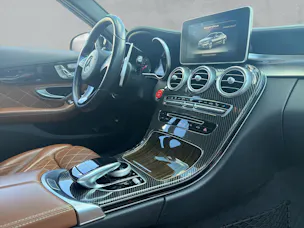 MERCEDES-BENZ C-Klasse W205 C 200 AMG Line 4matic 8 (CH)