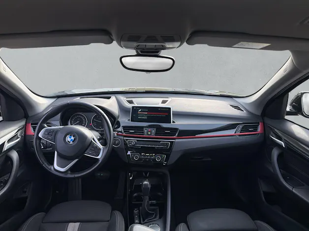 BMW X1 18d Sport Line xDrive F48 (CH) AHK