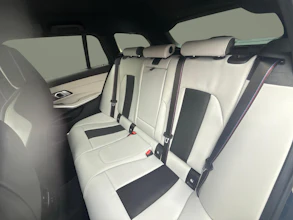 https://vehicle.imgix.net/4487289/493ce447-aac5-465b-a02a-bbf9e44a0403.jpg