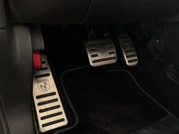 FIAT 695 C Abarth 1.4 T-Jet 180 Rivale