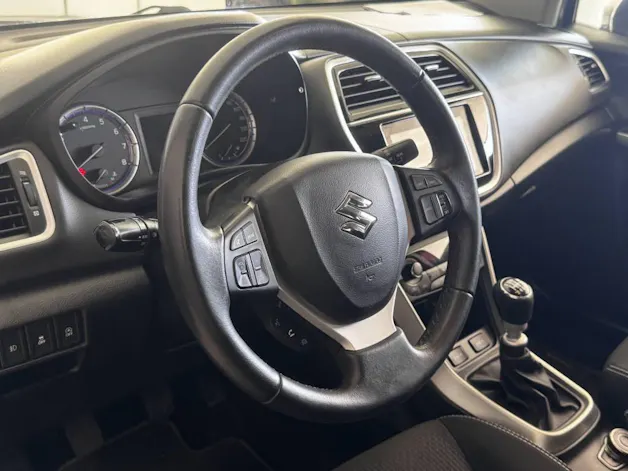 Suzuki SX4 S-Cross 1.4 T Piz Sulai 4x4