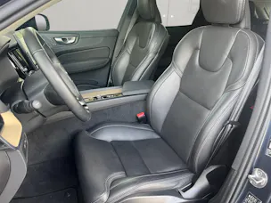 VOLVO XC60 2.0 T8 TE Plus Dark eAWD