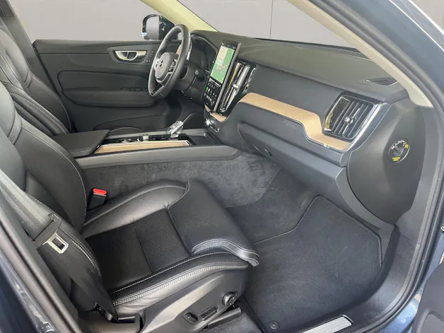 VOLVO XC60 2.0 T8 TE Plus Dark eAWD