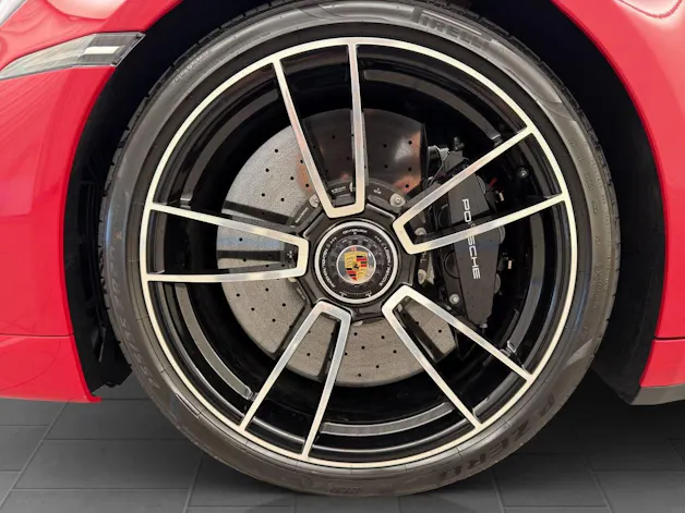 PORSCHE 911 Turbo S
