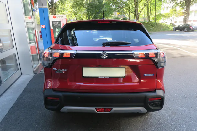 Suzuki S-Cross 1.4 T Piz Sulai Hybrid 4x4