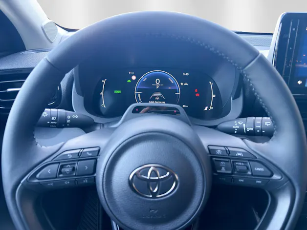 Toyota Yaris 1.5 VVT-i HSD Trend
