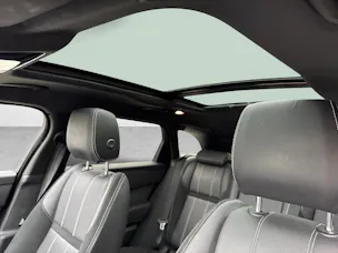 Land Rover Range Rover Velar 2.0 P400e R-Dynamic SE mit Panorama-Schiebedach