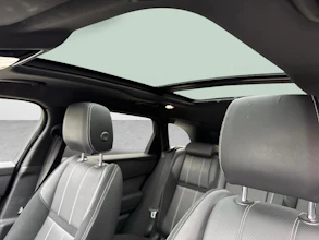 https://vehicle.imgix.net/4487390/44e91c95-c8c1-4991-8b97-558aa5113032.jpg
