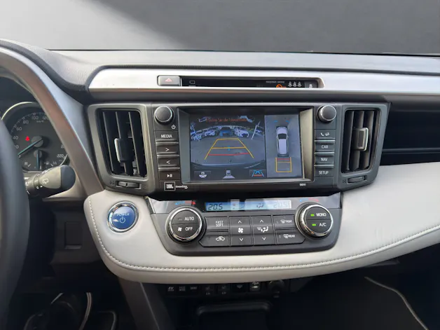 Toyota RAV4 2.5 HSD Sol Premium