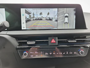 https://vehicle.imgix.net/4487408/ea798ccd-b339-4f41-a31f-be547bf71ea7.jpg