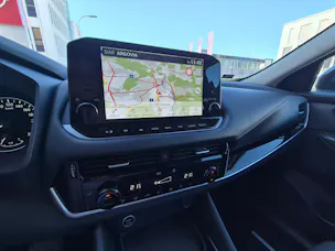 NISSAN Qashqai 1.3 DIG-T 158 N-Connecta