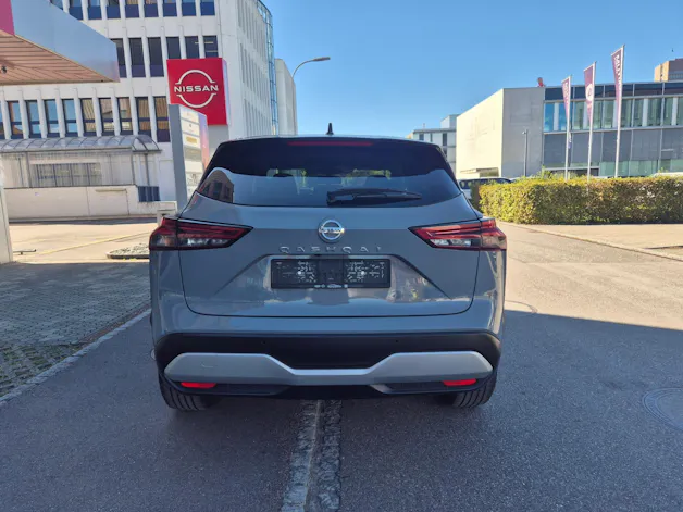 NISSAN Qashqai 1.3 DIG-T 158 N-Connecta