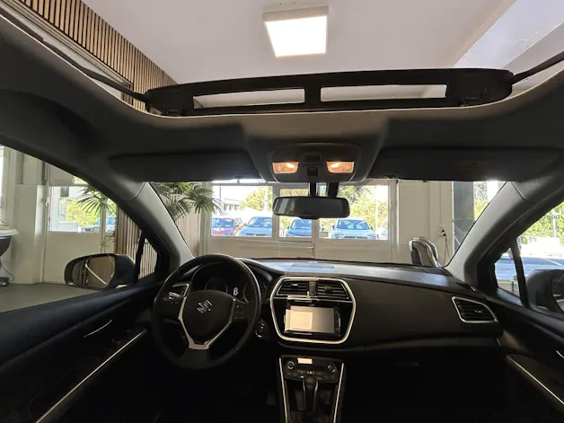 Suzuki SX4 S-Cross 1.4 T Piz Sulai Top Hybrid 4x4
