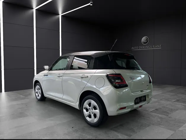 Suzuki Swift 1.2 Sakura Hybrid 4x4