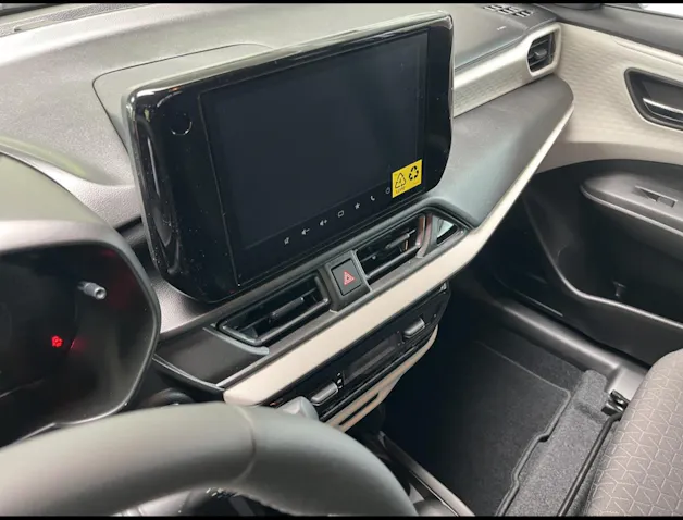 Suzuki Swift 1.2 Sakura Hybrid 4x4